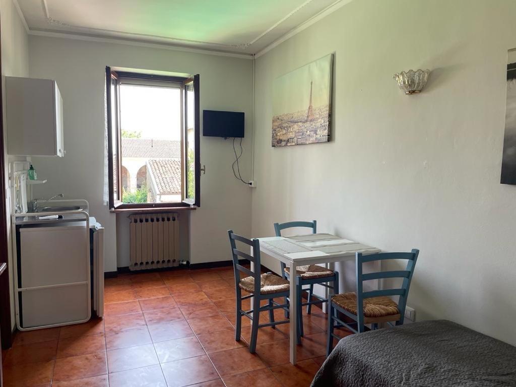 Agriturismo Corte Manzoglio Gazzuolo Esterno foto